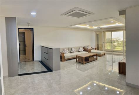 Condo For Sale in Marcos Village , Mabalacat .